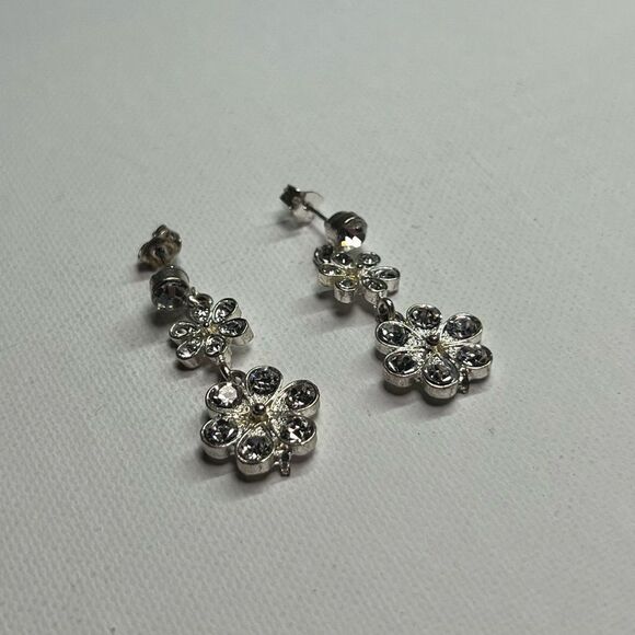 Vintage Silver-tone Floral Dangle Earrings - Picture 2 of 6